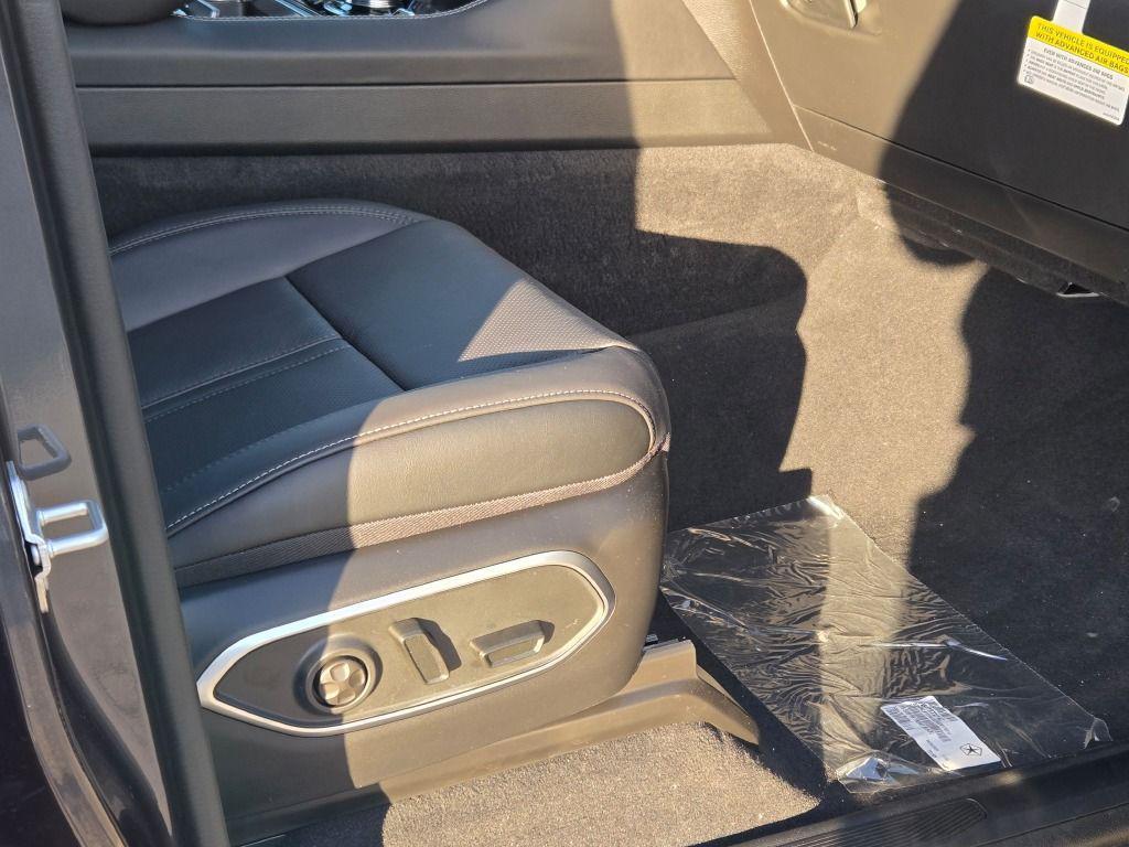 new 2025 Jeep Wagoneer car, priced at $73,221