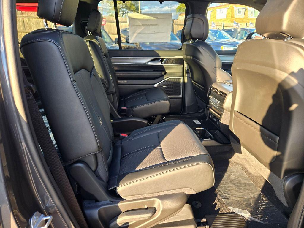 new 2025 Jeep Wagoneer car, priced at $73,221