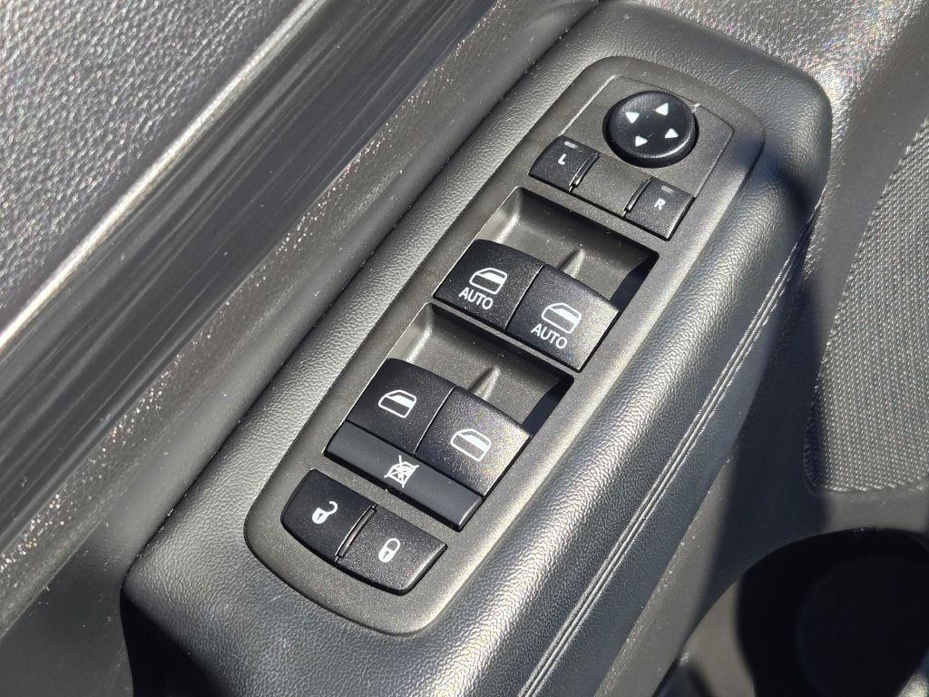 used 2021 Jeep Grand Cherokee car, priced at $25,476