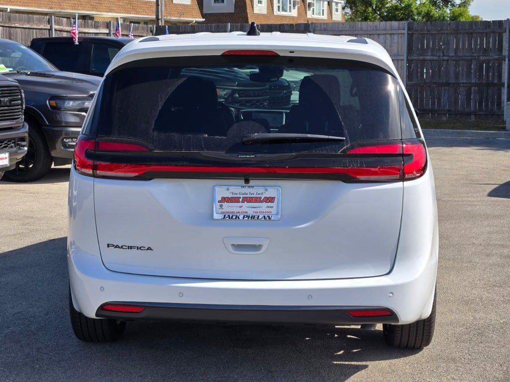 new 2026 Chrysler Pacifica car, priced at $41,866