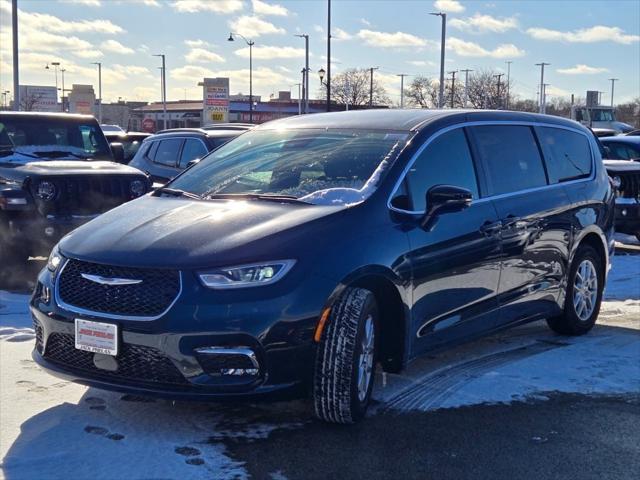 new 2025 Chrysler Pacifica car, priced at $42,920