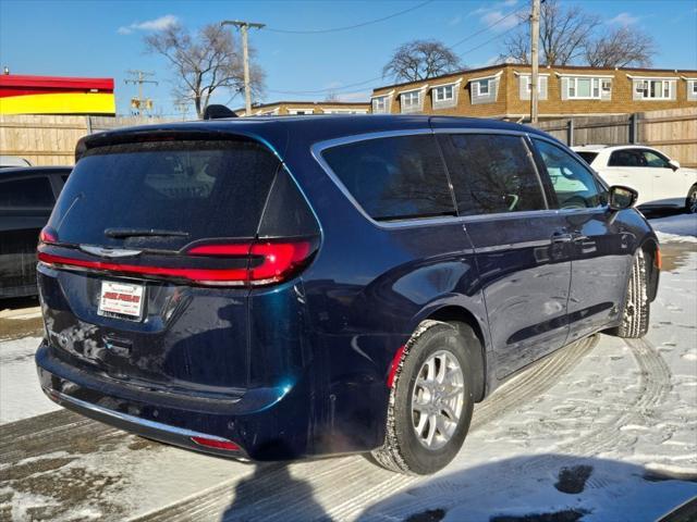 new 2025 Chrysler Pacifica car, priced at $42,920