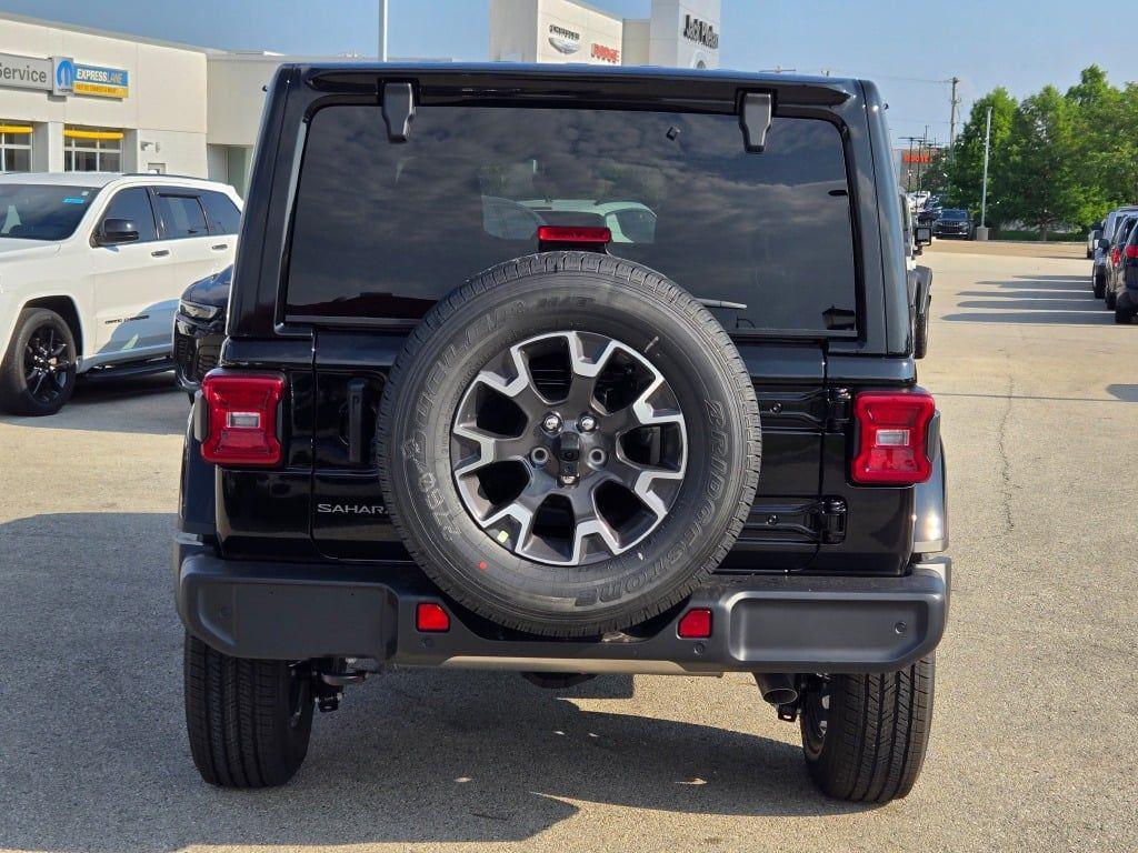 new 2025 Jeep Wrangler car, priced at $51,658