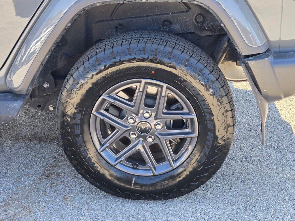 used 2022 Jeep Wrangler Unlimited car, priced at $37,765