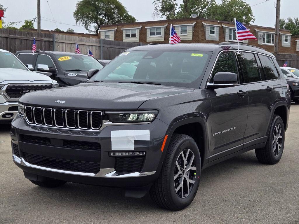 new 2025 Jeep Grand Cherokee L car, priced at $42,335