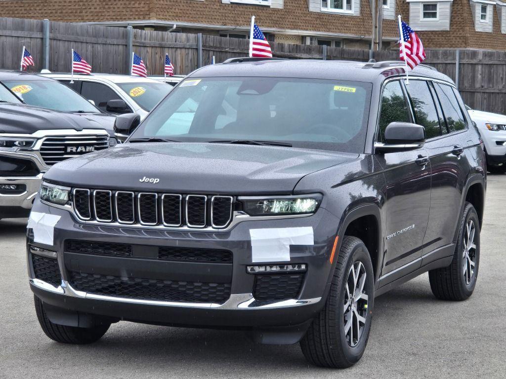 new 2025 Jeep Grand Cherokee L car, priced at $42,335