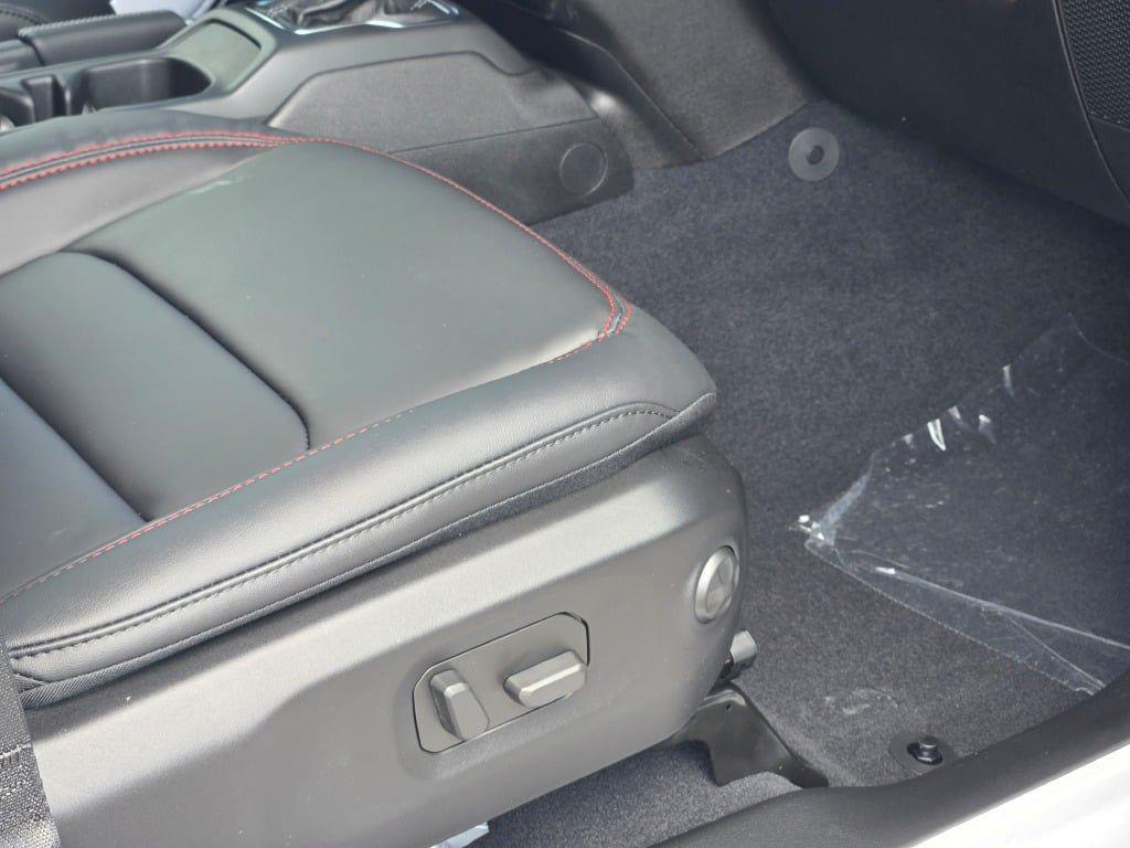 new 2025 Jeep Wrangler car, priced at $59,219