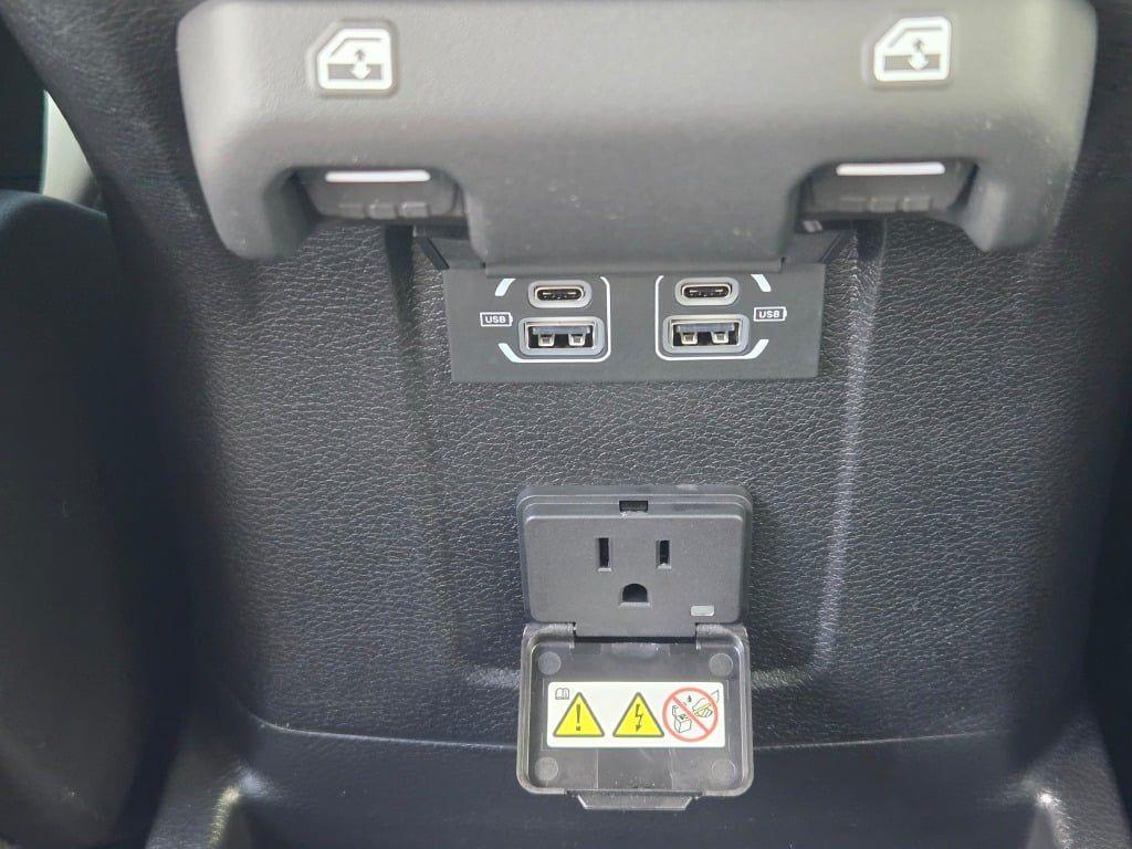 new 2025 Jeep Wrangler car, priced at $59,219