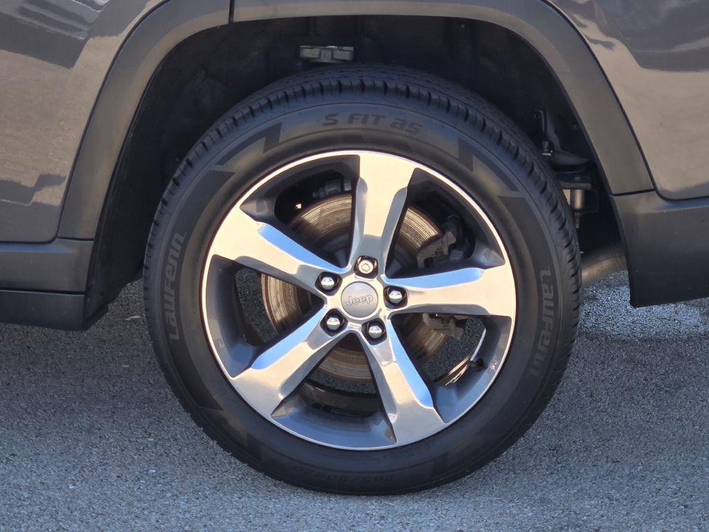 used 2021 Jeep Grand Cherokee L car, priced at $32,118