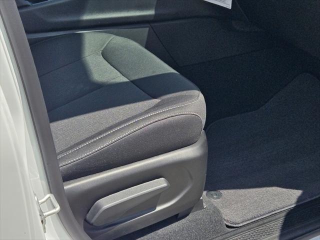 new 2025 Jeep Grand Cherokee car, priced at $38,677