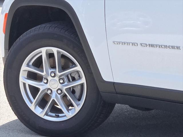 new 2025 Jeep Grand Cherokee car, priced at $38,677