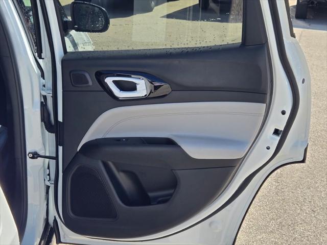 new 2025 Jeep Compass car, priced at $37,098