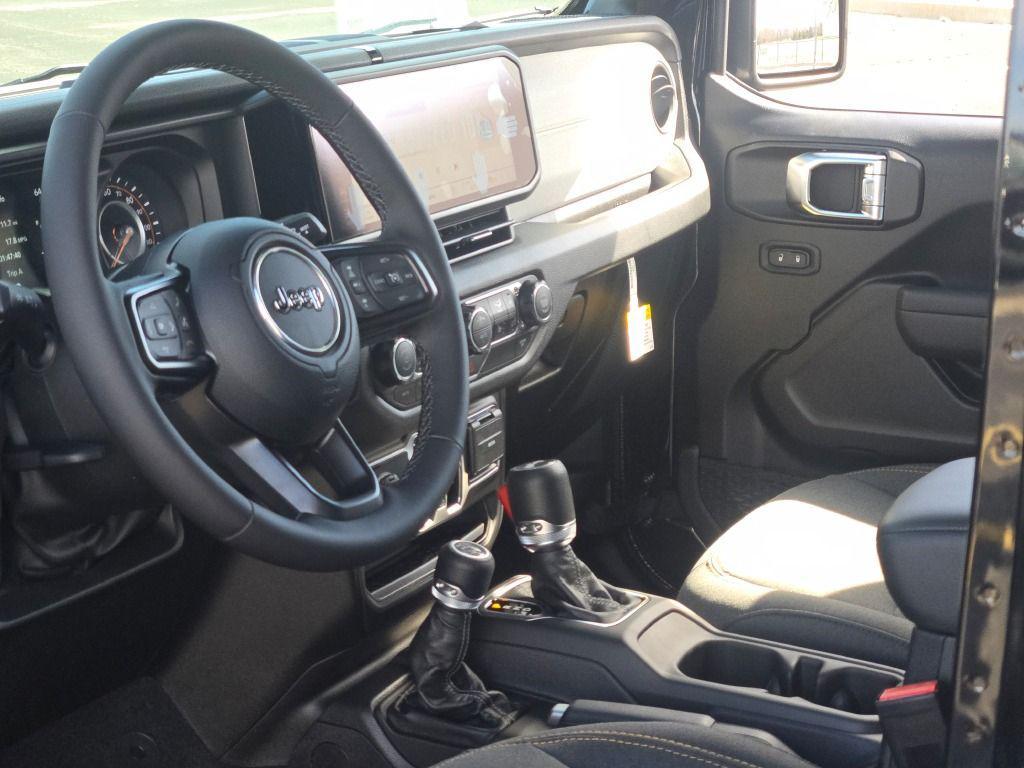 new 2025 Jeep Wrangler car, priced at $45,298