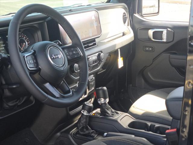 new 2025 Jeep Wrangler car, priced at $47,586