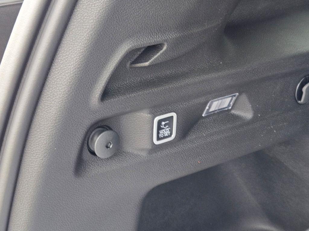 new 2025 Jeep Grand Cherokee L car, priced at $42,656