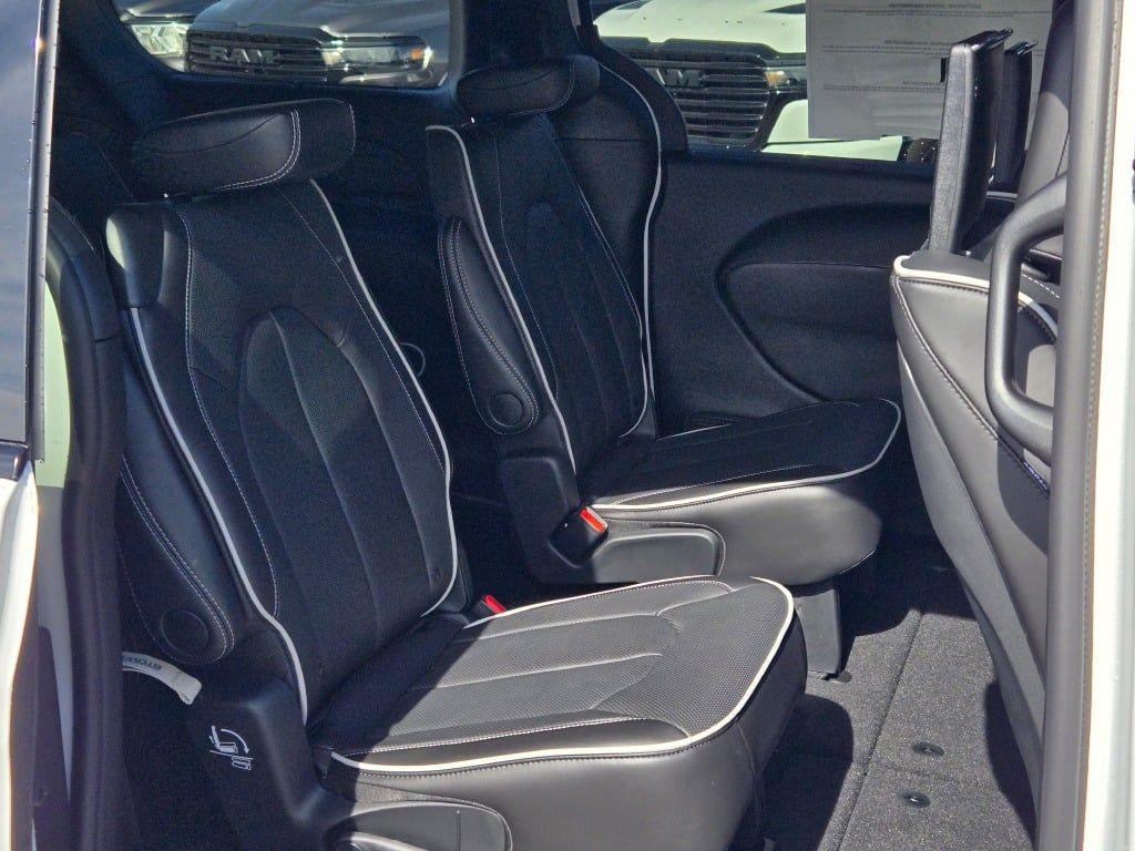 new 2026 Chrysler Pacifica car, priced at $51,257