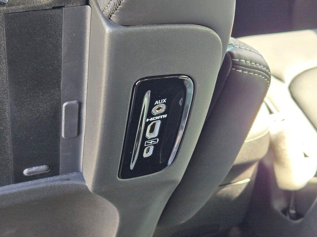 new 2026 Chrysler Pacifica car, priced at $51,257