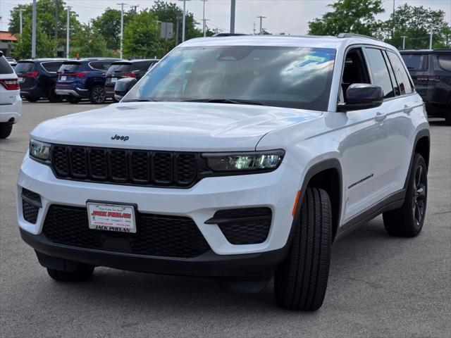 new 2025 Jeep Grand Cherokee car, priced at $40,830