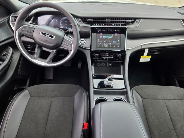 new 2025 Jeep Grand Cherokee car, priced at $40,830