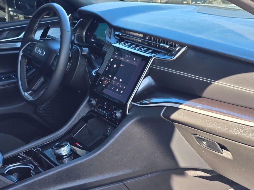 used 2023 Jeep Grand Cherokee car, priced at $30,118