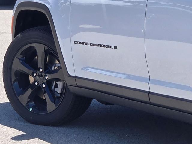 new 2025 Jeep Grand Cherokee L car, priced at $42,622