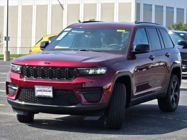 new 2024 Jeep Grand Cherokee car, priced at $40,685