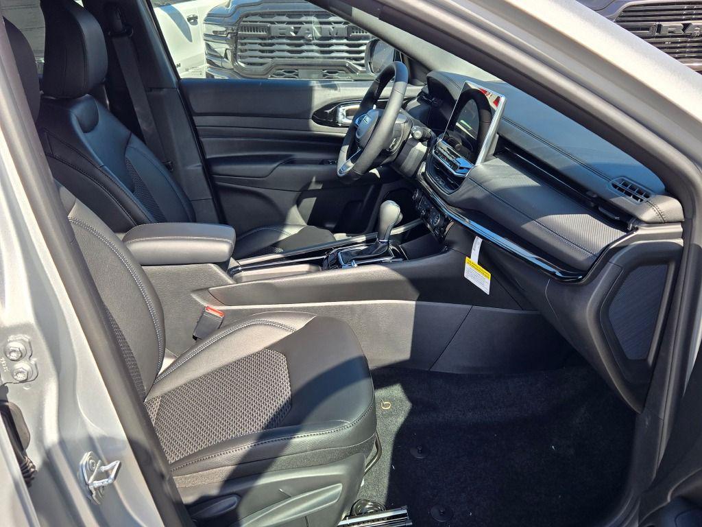 new 2026 Jeep Compass car, priced at $35,360