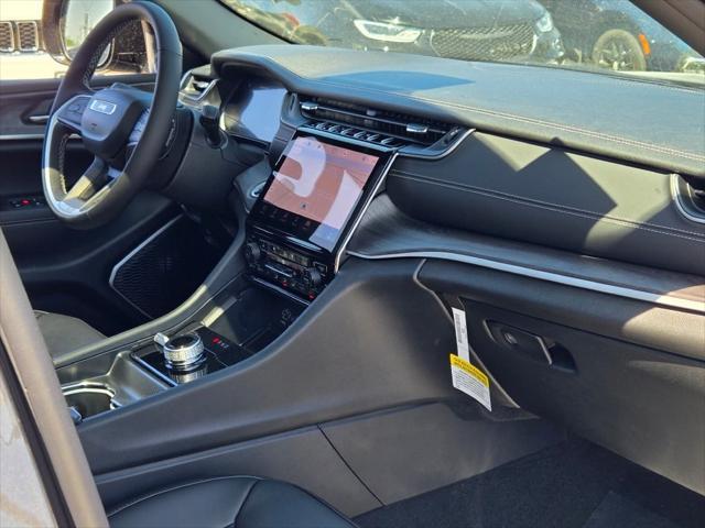 new 2025 Jeep Grand Cherokee car, priced at $51,071