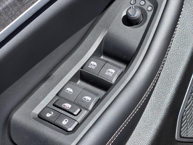 new 2025 Jeep Grand Cherokee car, priced at $51,071