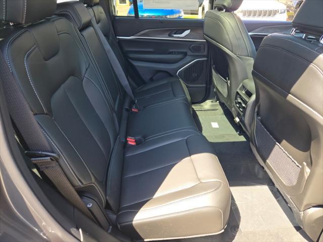 new 2025 Jeep Grand Cherokee car, priced at $51,071
