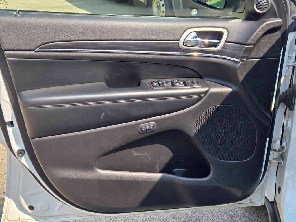 used 2021 Jeep Grand Cherokee car, priced at $28,995