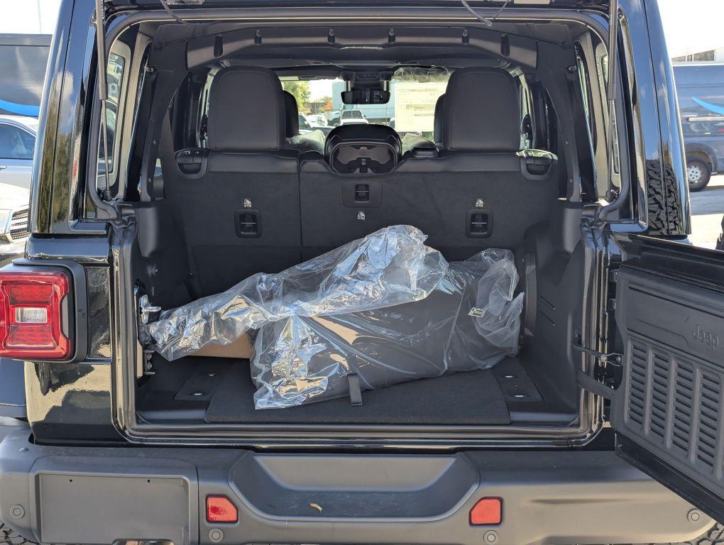 new 2025 Jeep Wrangler car, priced at $94,874