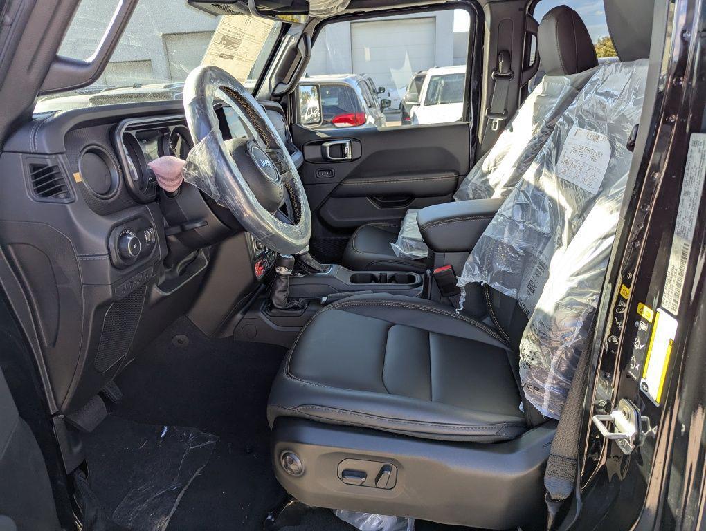 new 2025 Jeep Wrangler car, priced at $94,874