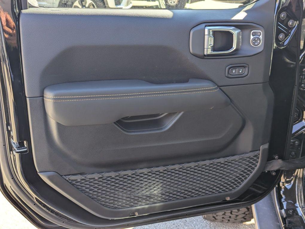 new 2025 Jeep Wrangler car, priced at $94,874