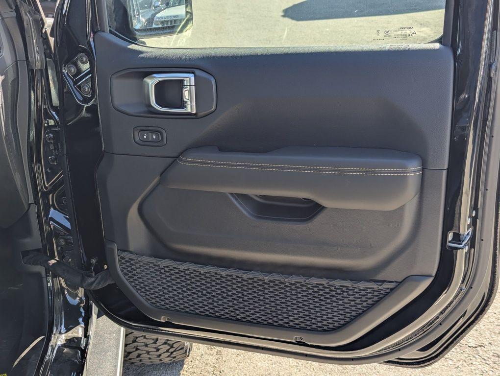 new 2025 Jeep Wrangler car, priced at $94,874