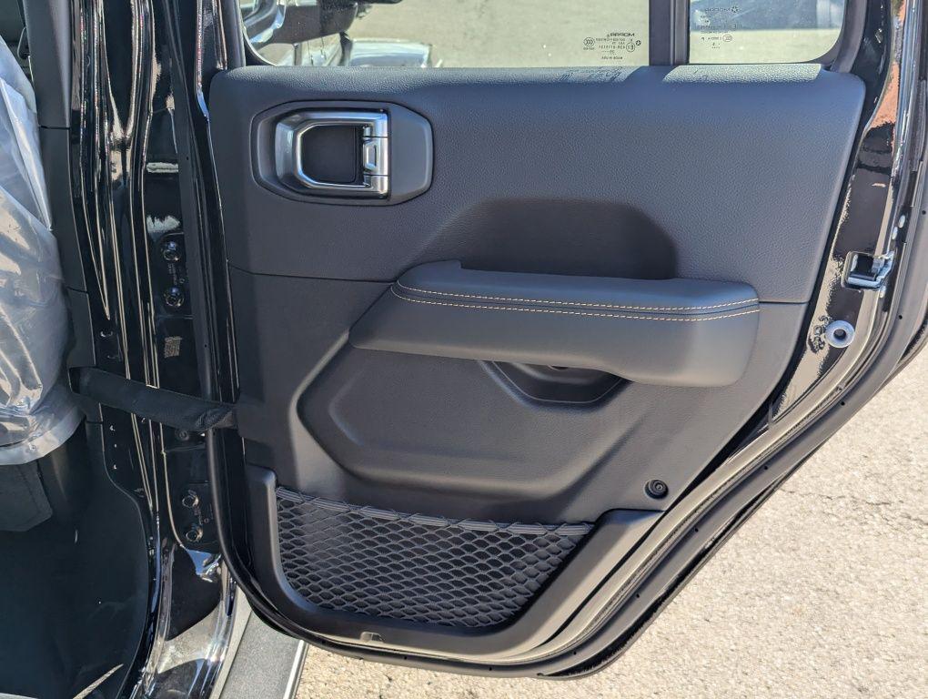 new 2025 Jeep Wrangler car, priced at $94,874