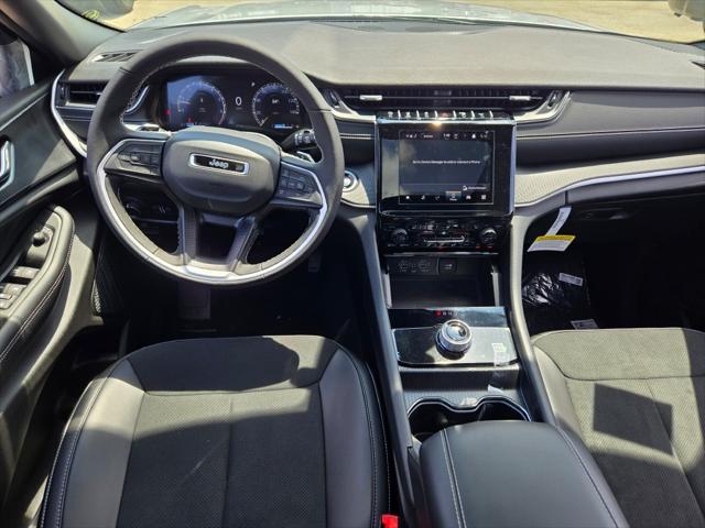 new 2025 Jeep Grand Cherokee car, priced at $42,655