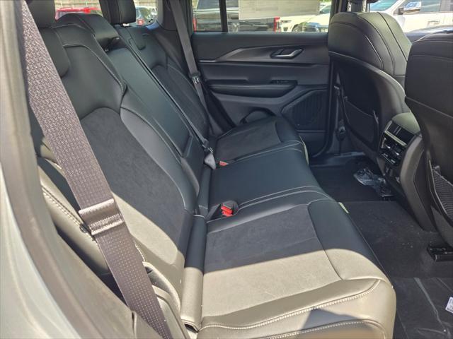 new 2025 Jeep Grand Cherokee car, priced at $42,655