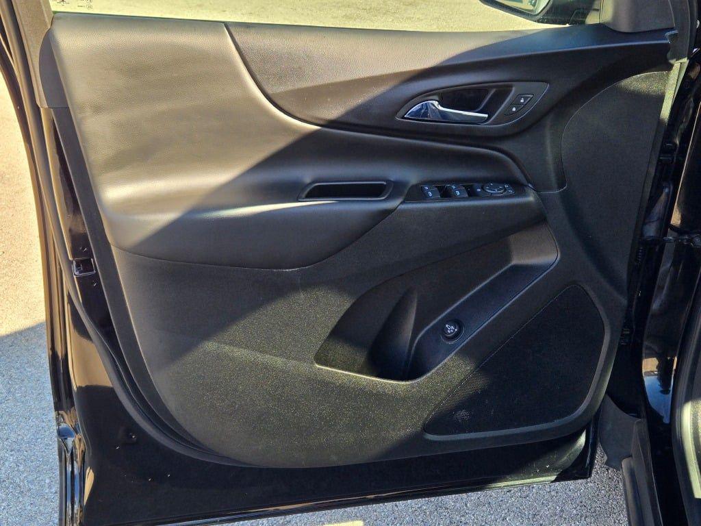 used 2022 Chevrolet Equinox car, priced at $21,845