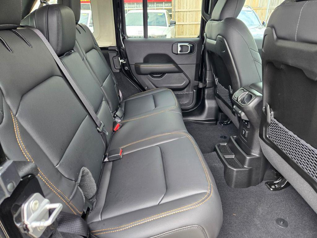 new 2025 Jeep Wrangler car, priced at $51,958