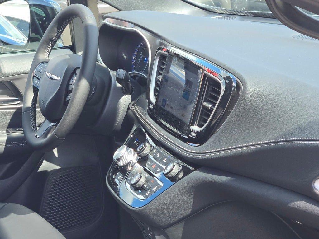 new 2026 Chrysler Pacifica car, priced at $42,980