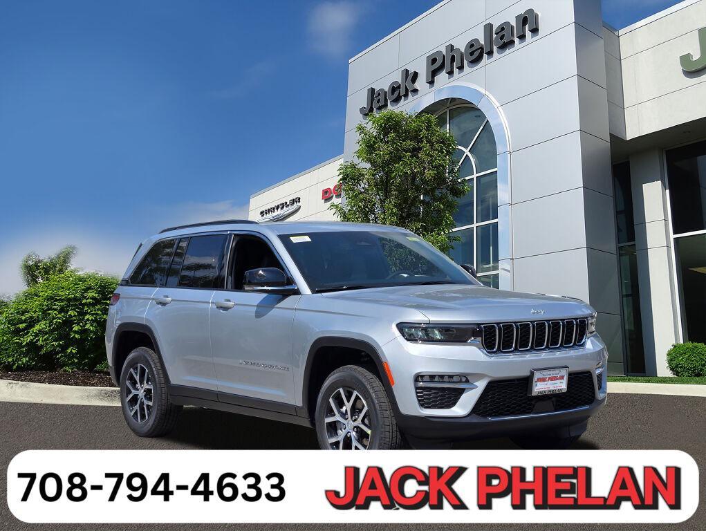 new 2025 Jeep Grand Cherokee car, priced at $42,000
