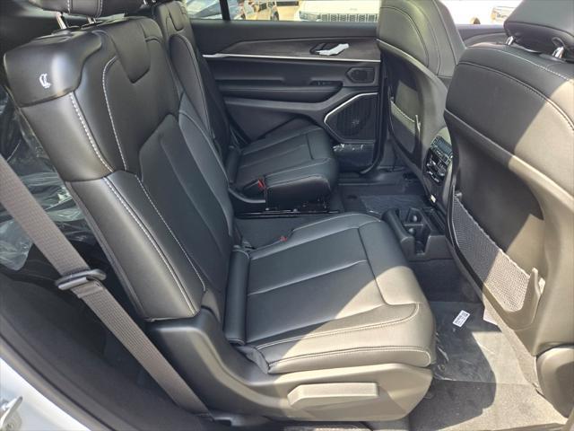new 2025 Jeep Grand Cherokee L car, priced at $46,717