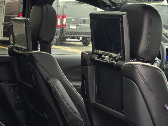 new 2025 Chrysler Pacifica car, priced at $52,670