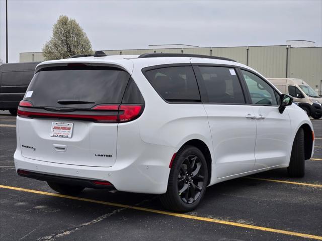 new 2025 Chrysler Pacifica car, priced at $52,670