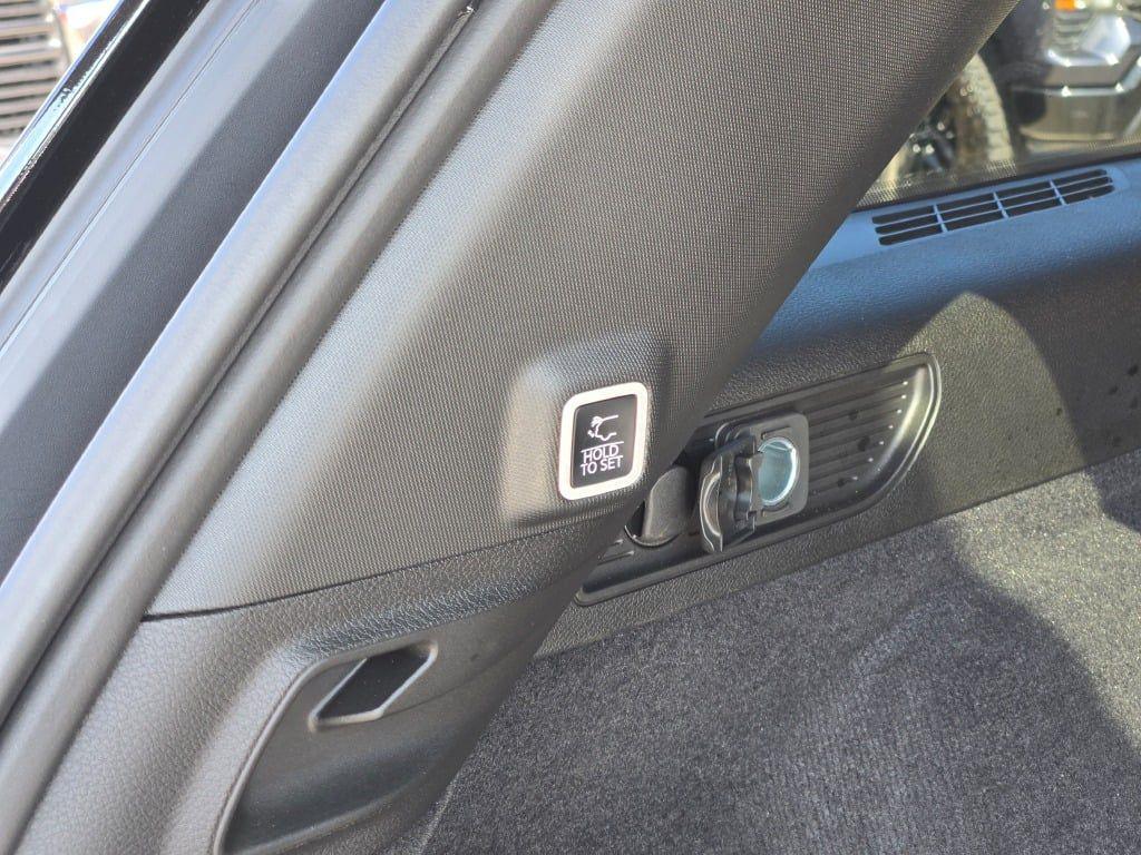 new 2025 Jeep Grand Cherokee car, priced at $59,777