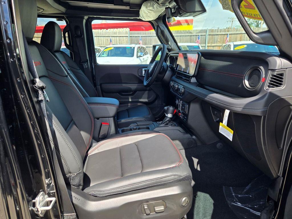 new 2025 Jeep Wrangler car, priced at $59,622