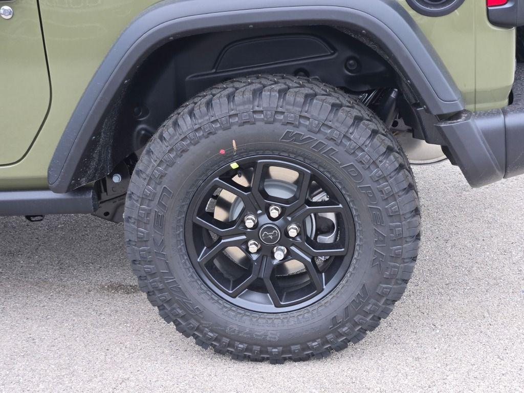 new 2025 Jeep Wrangler car, priced at $41,092