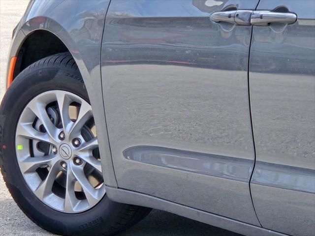 new 2025 Chrysler Pacifica car, priced at $46,248