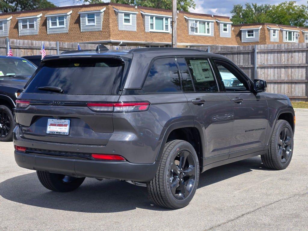 new 2025 Jeep Grand Cherokee car, priced at $39,846